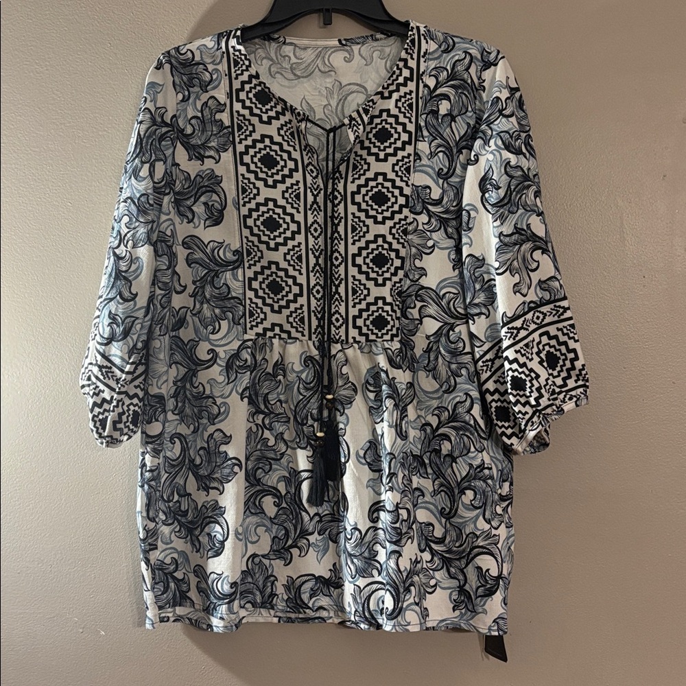 Women's Black, blue and White Patterned Top